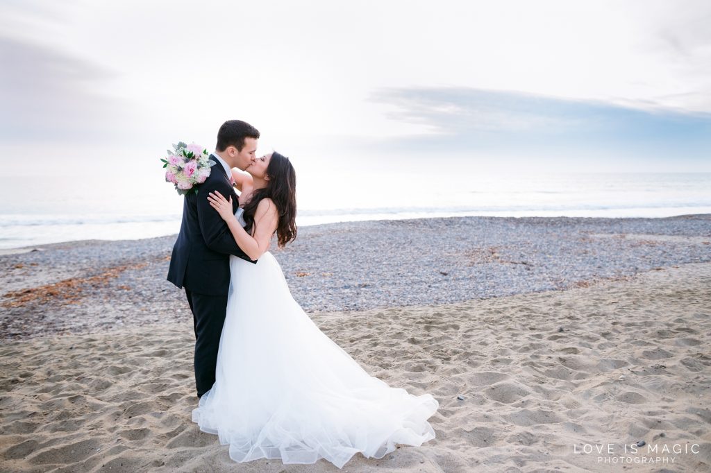 Beach Wedding Photos, Wedding Photos, Couple Photos, Wedding Poses
