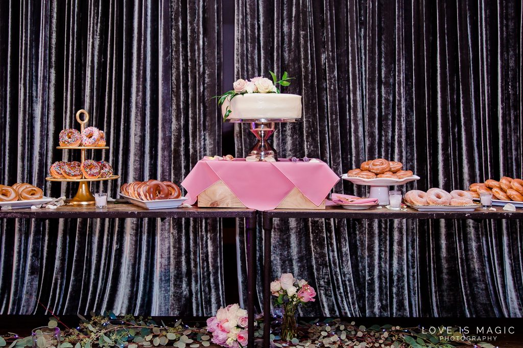 reception decor, cake, doughnuts