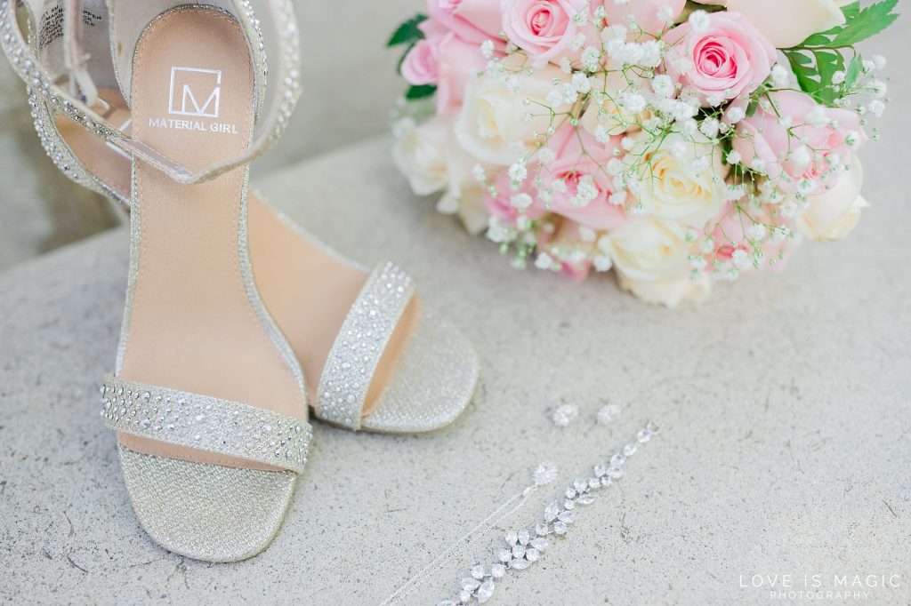 bride's details, bridal prep, florals, bouquet, jewlery, shoes