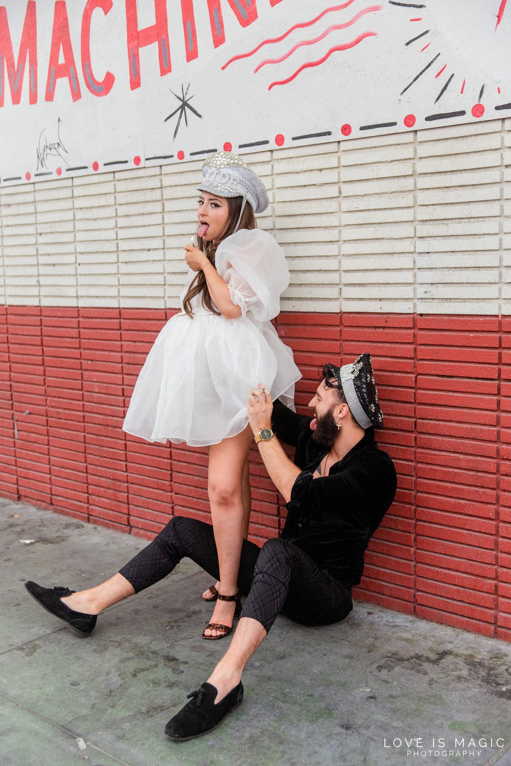 Las Vegas Elopement, Glam Rock Wedding, Bride Captain Hat, Las Vegas Elopement Photographer, Las Vegas Wedding Photographer