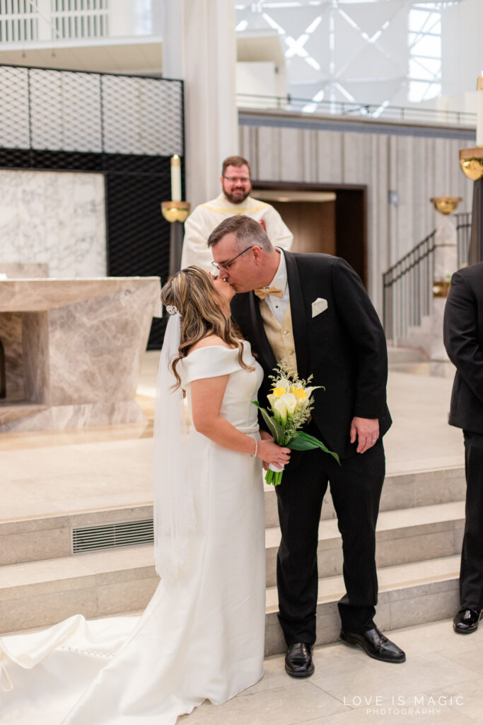 Crystal Cathedral Wedding, Luxury Wedding, Garden Grove Wedding Photographer, Orange County Photographer, Orange County Wedding Photographer