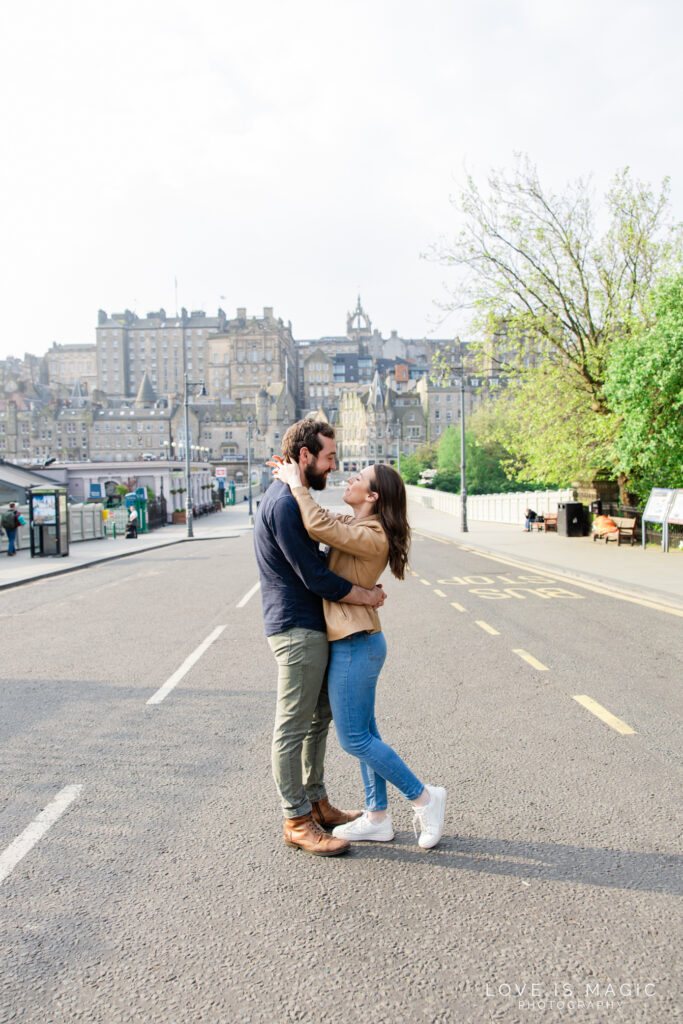 Princes-Street-Gardens-Engagement-Edinburgh-Engagement-Scott-Monument-Edinburgh-Castle-Engagement-Edinburgh-Photographer-Edinburgh-Engagement-Photographer-Engagement-Photographer