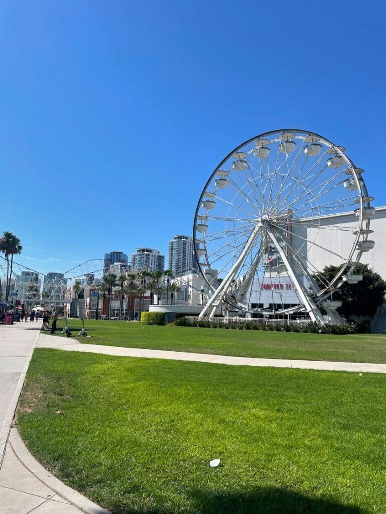 the Pike in Long Beach tourist guide, photo by Love is Magic Photography