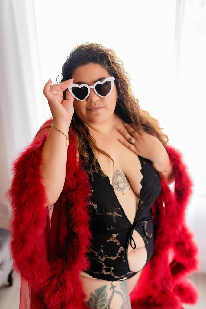red feather robe, Edinburgh Boudoir Photography red feather robe, Edinburgh Boudoir Photography