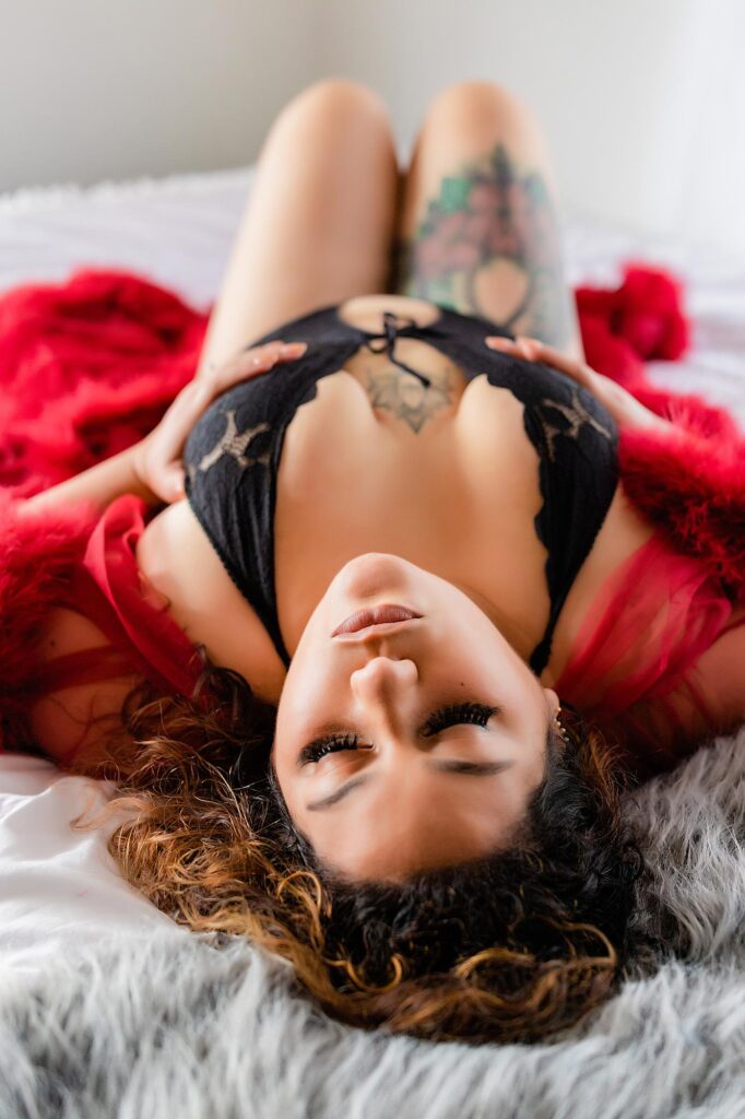 80's glam boudoir, plus size boudoir, red feather robe, Edinburgh Boudoir Photography 80's glam boudoir, plus size boudoir, red feather robe, Edinburgh Boudoir Photography