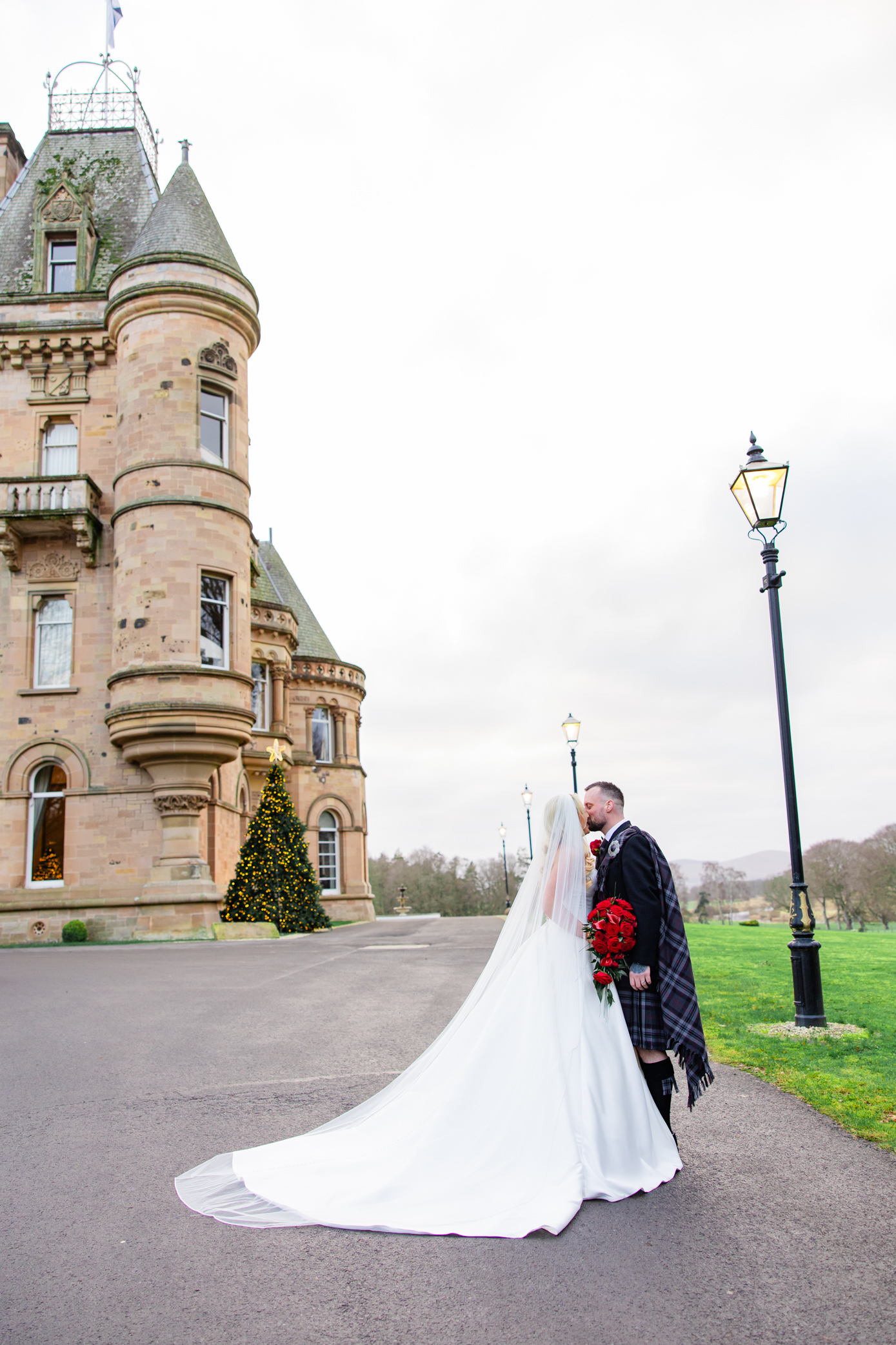 Dreamy Scotland Castle Wedding